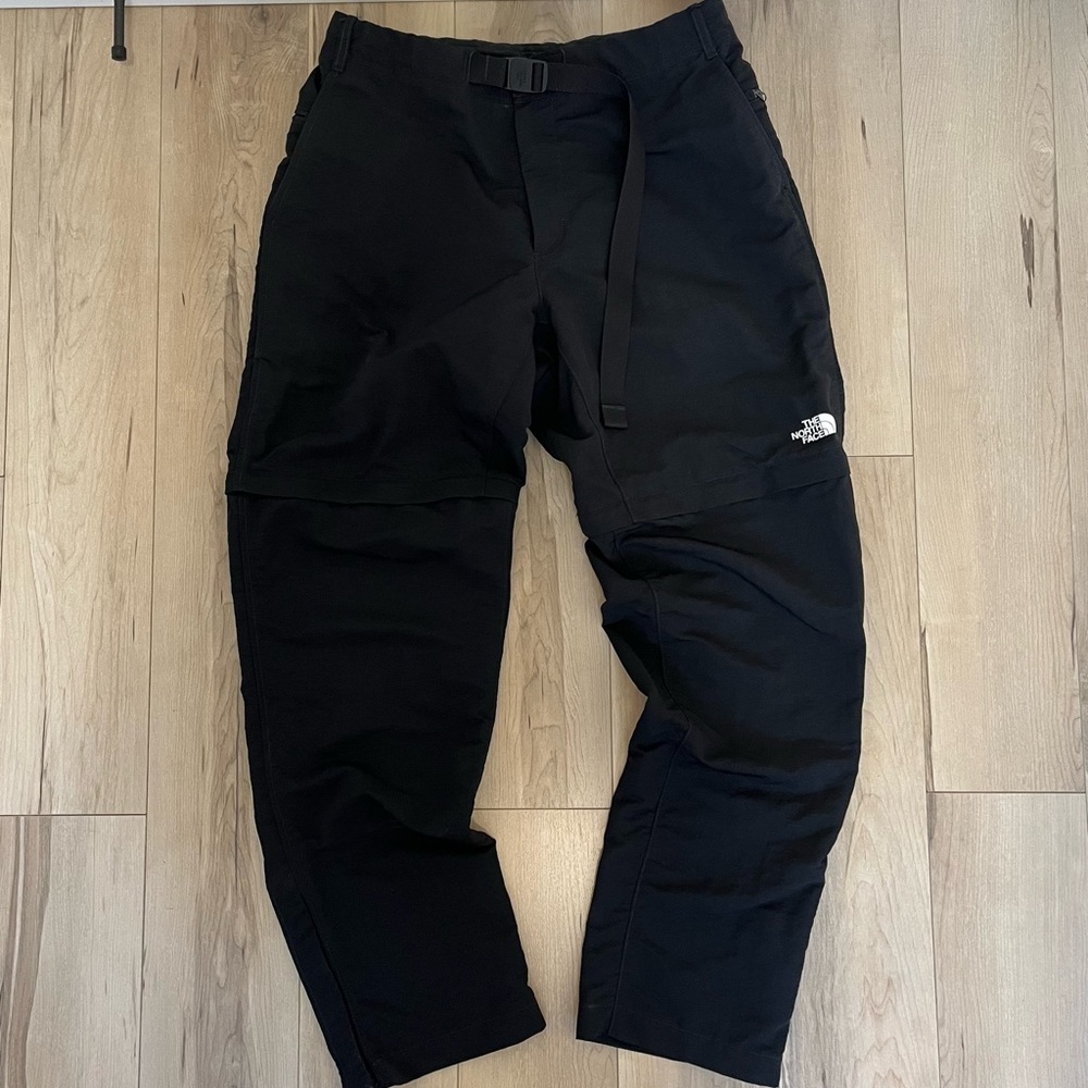 The North Face Men's Black Cargo Pants